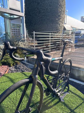 Used Officine Mattio Officine Mattio Custom Shimano 105 Di2 2020 Road & Gravel — image 3 of 6