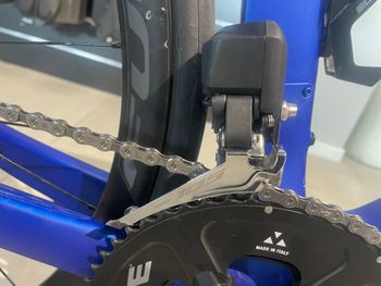 Used Pinarello F5 105 Di2 2025 2025 Road & Gravel, Blau — image 4 of 6