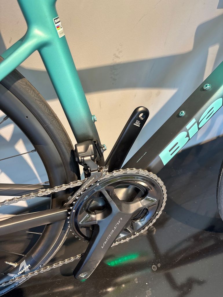 Used Bianchi Specialissima PRO Ultegra Di2 2025 2025 Road & Gravel, Green — image 11 of 13