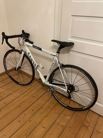 Used Canyon Ultimate CF SL 8 2022 2022 Route & Gravel