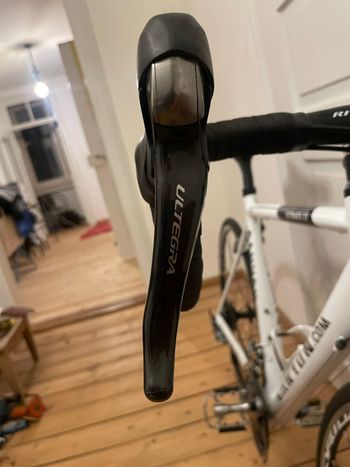 Used Canyon Ultimate CF SL 8 2022 2022 Road & Gravel — image 6 of 10