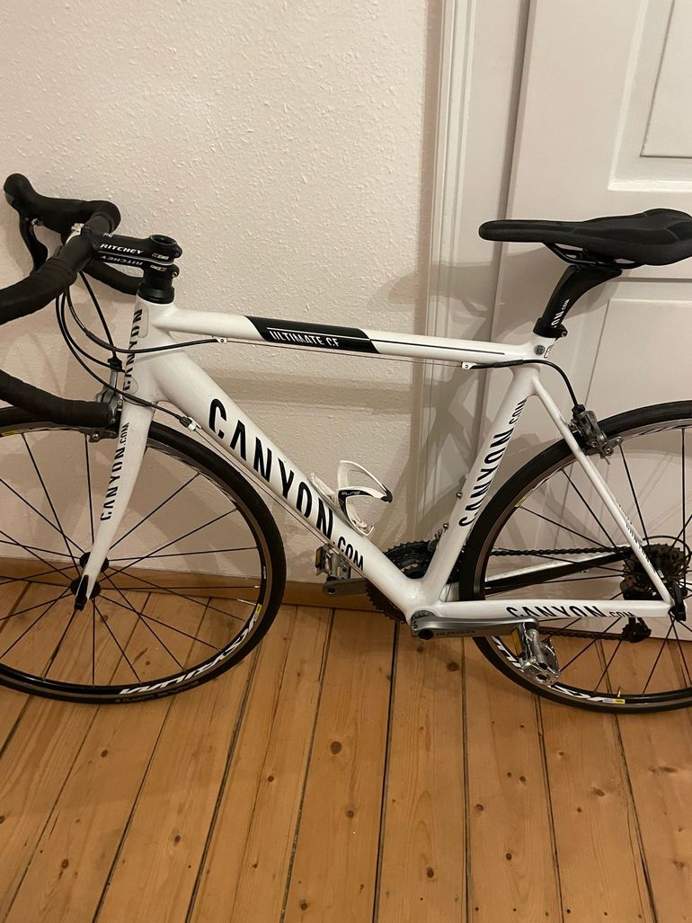 Used Canyon Ultimate CF SL 8 2022 2022 Road & Gravel — image 3 of 10