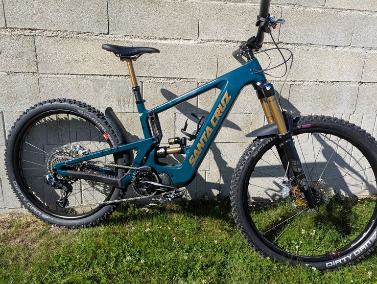 Used Santa Cruz BULLIT X01 AXS RSV / Carbon CC 2024 2024 Mountainbike — image 1 of 9