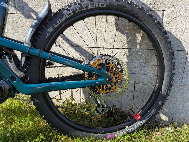 Used Santa Cruz BULLIT X01 AXS RSV / Carbon CC 2024 2024 Mountainbike — image 6 of 9