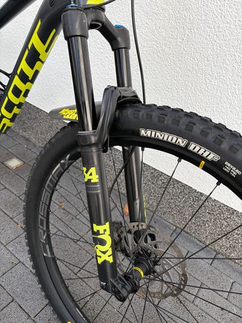 Used Scott Genius 940 2018 2018 Mountainbike, Light Gray, 29 — image 12 of 28