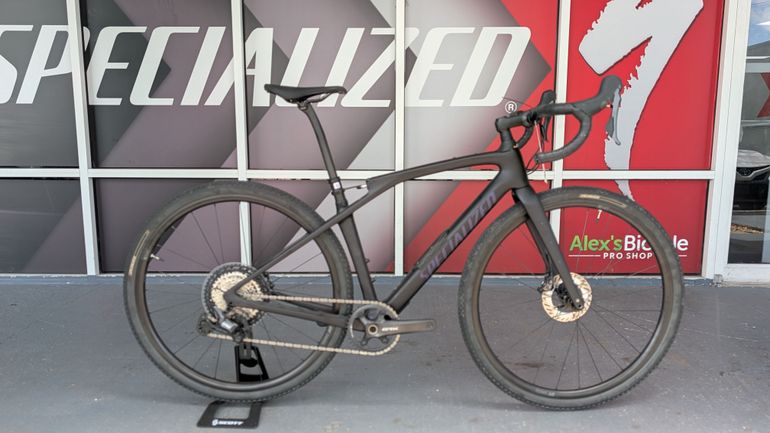 Used Specialized Diverge STR Comp - Shimano GRX 2024 2024 Road & Gravel, Black — image 1 of 5