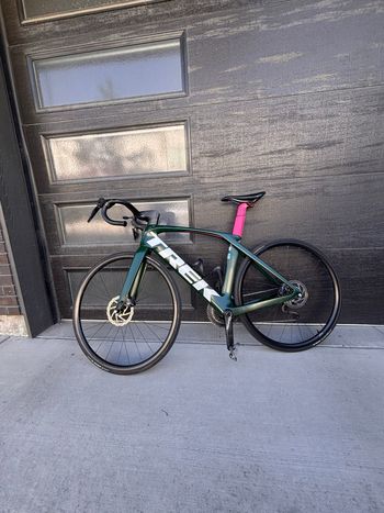 Used Trek Madone SLR 9 Disc 2019 2019 Road & Gravel, Green — image 2 of 8