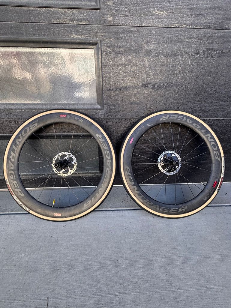Used Trek Madone SLR 9 Disc 2019 2019 Road & Gravel, Green — image 7 of 8