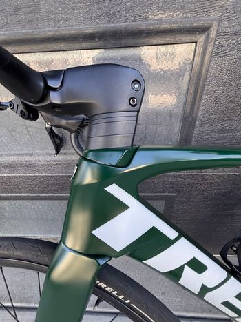 Used Trek Madone SLR 9 Disc 2019 2019 Road & Gravel, Green — image 3 of 8