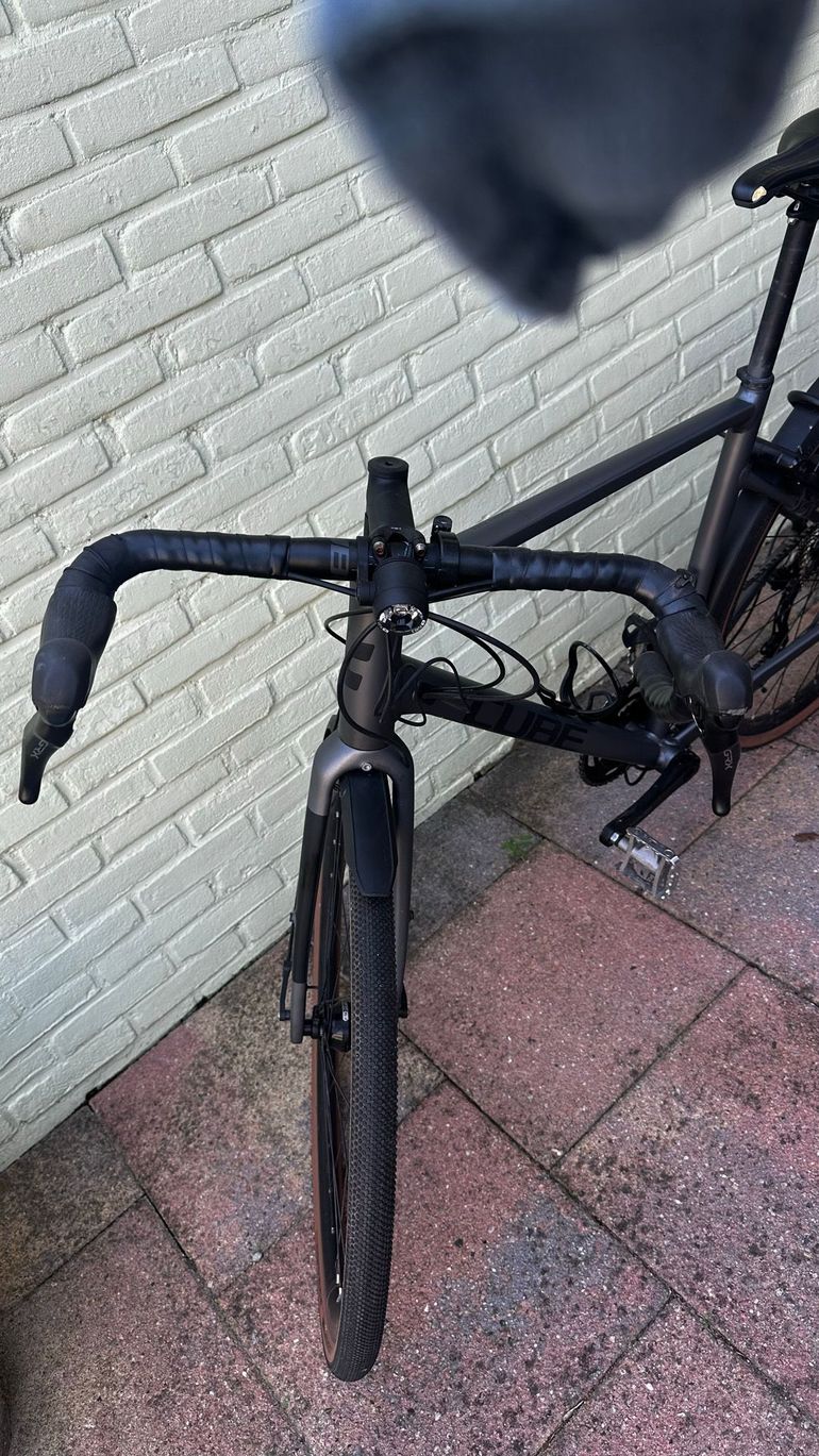 Used CUBE NUROAD RACE FE 2023 2023 Road & Gravel — image 8 of 8