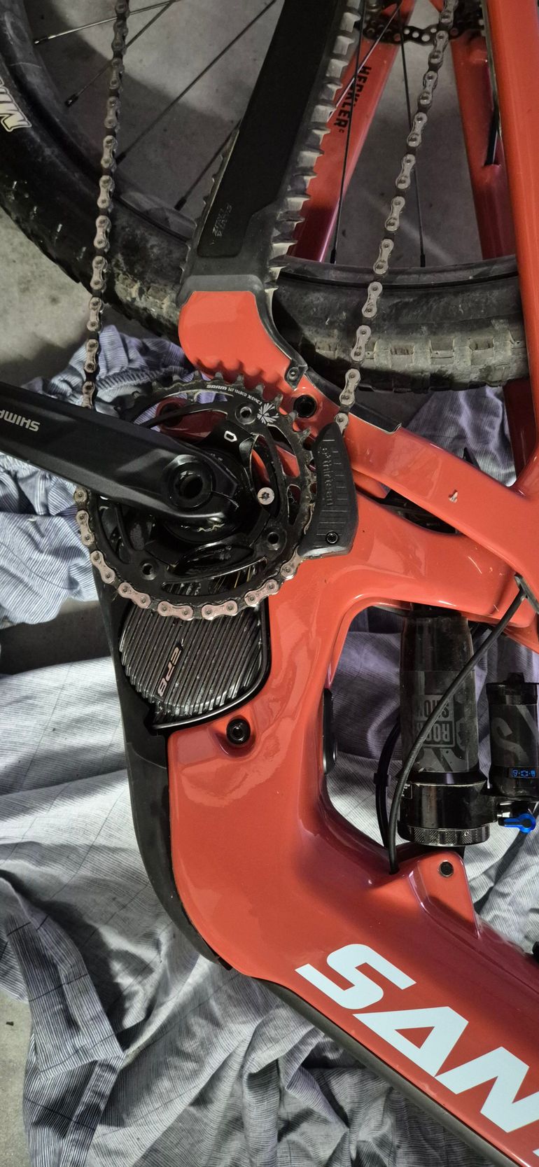 Used Santa Cruz HECKLER S 29 / Carbon C 2024 2024 Mountainbike, Red, 29, 27.5 — image 10 of 11
