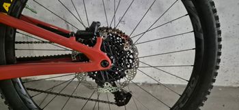 Used Santa Cruz HECKLER S 29 / Carbon C 2024 2024 Mountainbike, Red, 29, 27.5 — image 5 of 11