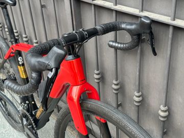 Used Trek Checkpoint Shimano 105 Di2 2024 Road & Gravel, Red — image 5 of 12