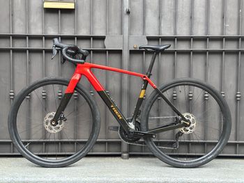 Used Trek Checkpoint Shimano 105 Di2 2024 Road & Gravel, Red — image 2 of 12