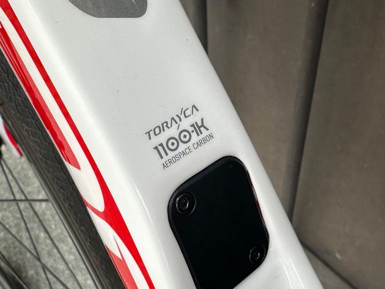 Used Pinarello Dogma F10 Disk Ultegra R8000 2019 Road & Gravel, Red — image 11 of 11
