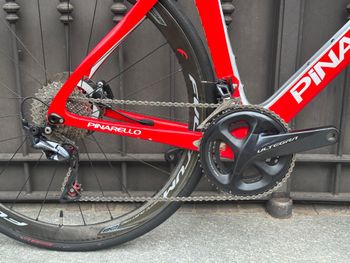 Used Pinarello Dogma F10 Disk Ultegra R8000 2019 Road & Gravel, Red — image 3 of 11