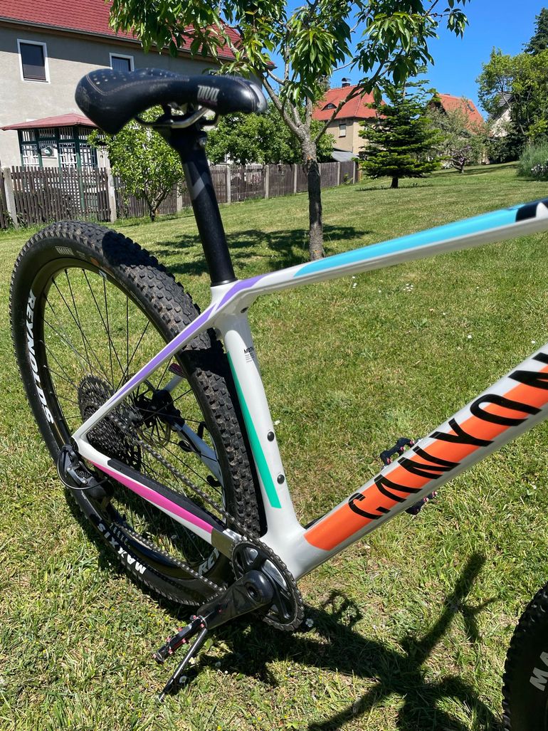 Used Canyon Exceed CF 7 2022 2022 Mountainbike, White, 29 — image 2 of 5