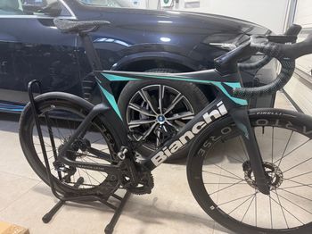 Used Bianchi Oltre RC Durace Di2 2024 2024 Road & Gravel, Black — image 7 of 9