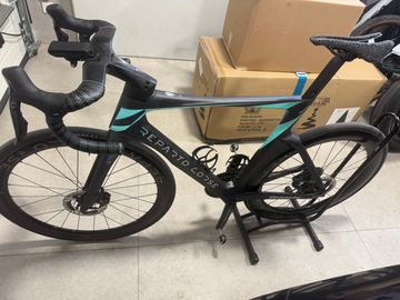 Brugt Bianchi Oltre RC Durace Di2 2024 2024 Road & Gravel — billede 3 af 9