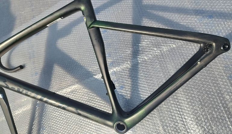 Used Specialized S-Works Tarmac SL7 - Shimano Dura-Ace Di2 2023 Frameset 2023 Road & Gravel — image 9 of 13