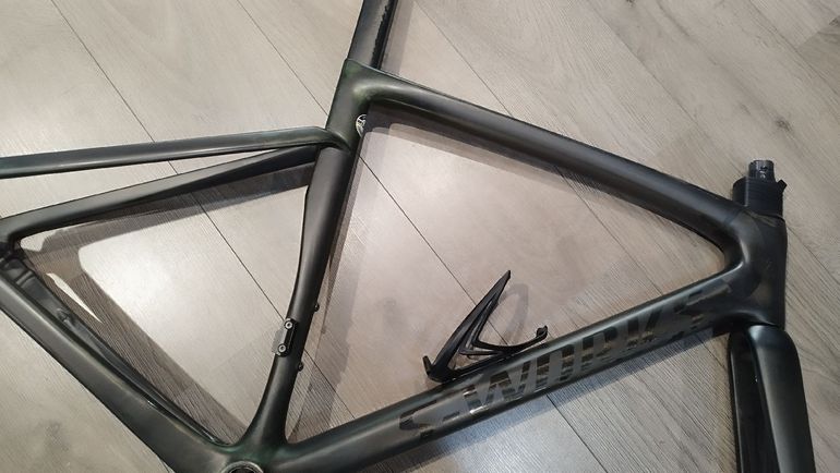 Used Specialized S-Works Tarmac SL7 - Shimano Dura-Ace Di2 2023 Frameset 2023 Road & Gravel — image 2 of 13