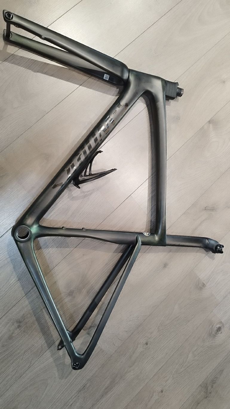 Used Specialized S-Works Tarmac SL7 - Shimano Dura-Ace Di2 2023 Frameset 2023 Road & Gravel — image 1 of 13