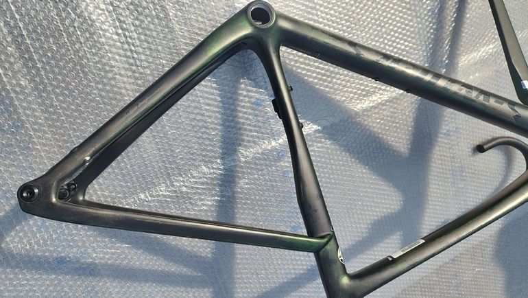 Used Specialized S-Works Tarmac SL7 - Shimano Dura-Ace Di2 2023 Frameset 2023 Road & Gravel — image 8 of 13