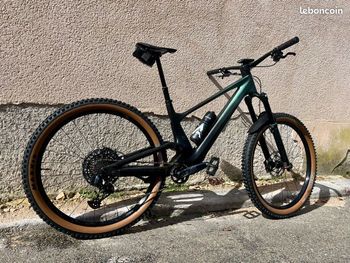 Used Scott Genius 910 2023 2023 Mountainbike, Negro — image 2 of 12