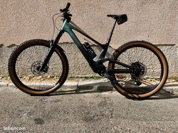 Used Scott Genius 910 2023 2023 Mountainbike, Negro — image 3 of 12