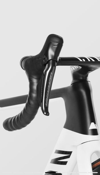 Used Canyon Aeroad CF SLX 8 Disc Di2 2022 Frameset 2022 Road & Gravel, White — image 7 of 7