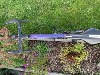 Used Canyon Aeroad CF SLX 8 Di2 2024 2024 Road & Gravel, Violett — image 3 of 12