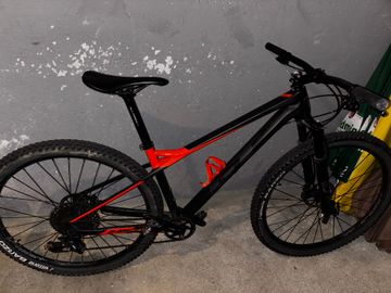 Used GT Zaskar Carbon Comp 2022 2022 Mountainbike, Black, 27.5 — image 2 of 3