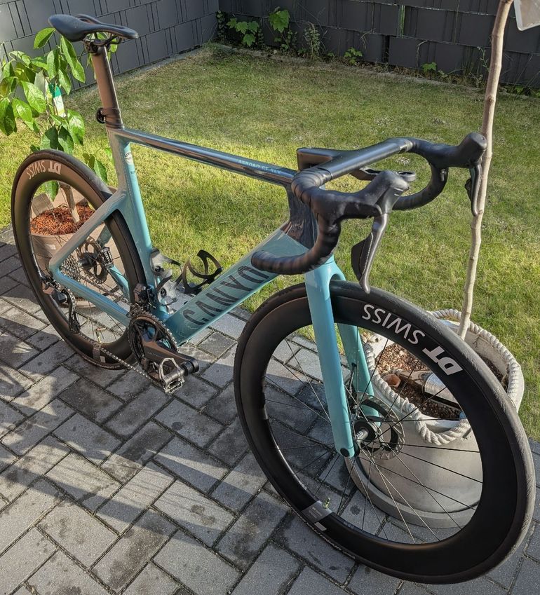 Used Canyon Aeroad CF SLX 8 Di2 2023 2023 Road & Gravel, Grün — image 8 of 8