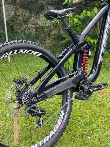 Trek Session 8 2025 2025 Mountainbike usato, Nero — immagine 4 di 21