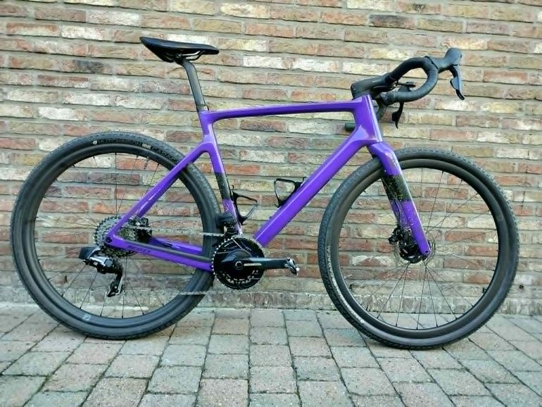 Used Scott Addict Gravel 10 2024 2024 Road & Gravel — image 1 of 11