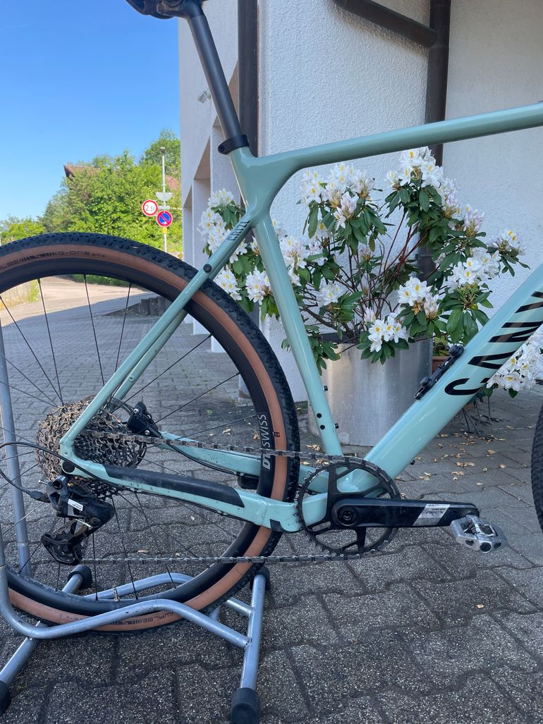 Used Canyon Grizl 6 1BY 2024 2024 Road & Gravel, Green — image 2 of 8