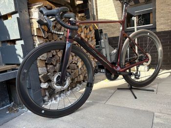 Used Giant Propel Advanced SL 0-Red 2027 2027 Road & Gravel, Rojo — image 13 of 20