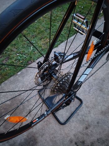 Used Trek Domane S 5 Disc 2017 2017 Road & Gravel, Nero — image 3 of 8