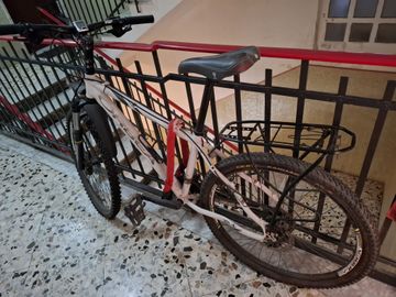 Used Orbea COMFORT 10 2018 2018 Urban, White — image 1 of 3
