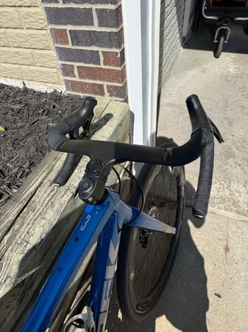 Used Trek Domane AL 5 Gen 4 2025 2025 Road & Gravel, Blue — image 7 of 8