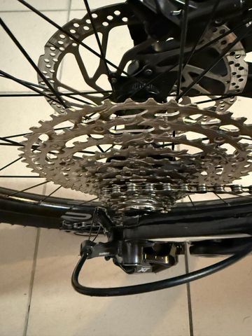 Used Whistle Custom Shimano Deore XT 2024 Mountainbike, Black, 29 — image 6 of 13