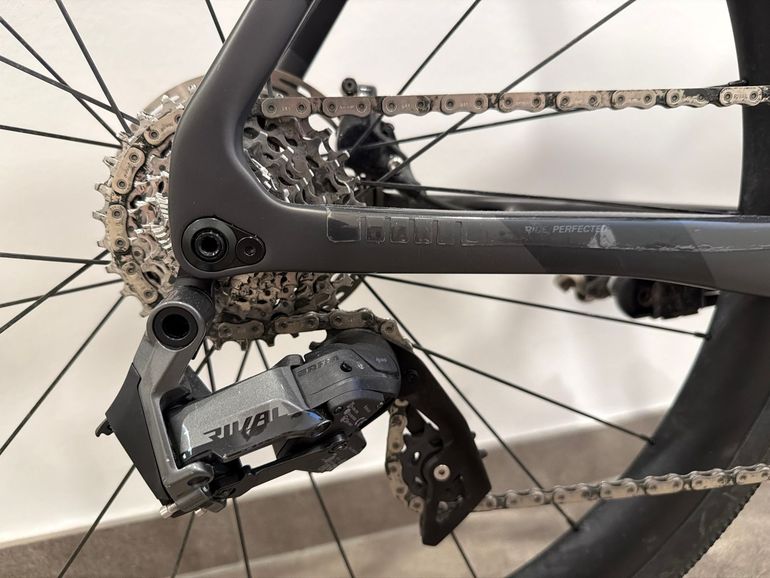 Used Basso Palta SRAM Rival eTap AXS 2021 Road & Gravel, Negro — image 3 of 14