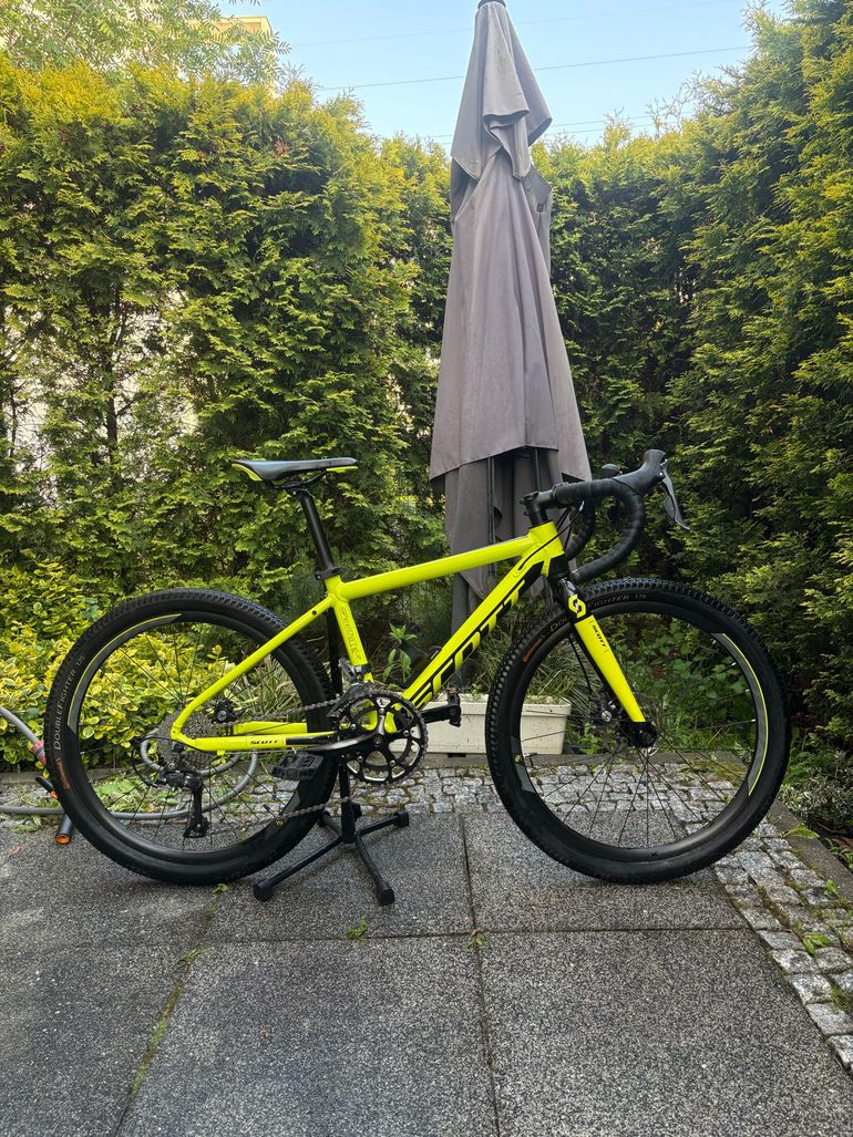 Used Scott Speedster Shimano Claris 2019 Road & Gravel — image 1 of 8
