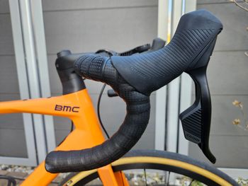 Used BMC Roadmachine X TWO 2022 2022 Road & Gravel, Orange — image 3 of 7