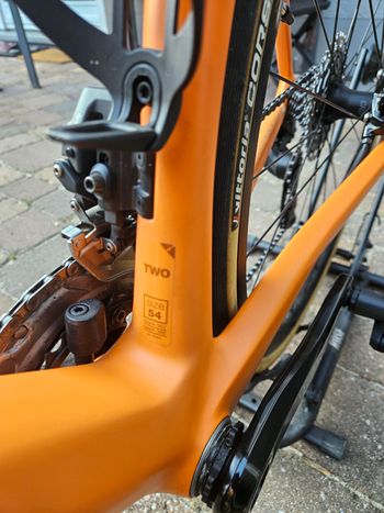 Used BMC Roadmachine X TWO 2022 2022 Road & Gravel, Orange — image 4 of 7