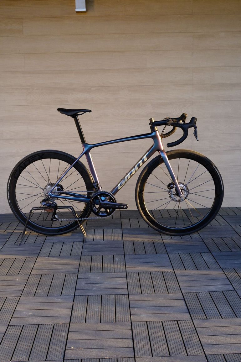 Used Giant TCR Advanced Pro Disc 0 Di2 2024 2024 Road & Gravel, Blau — image 1 of 7