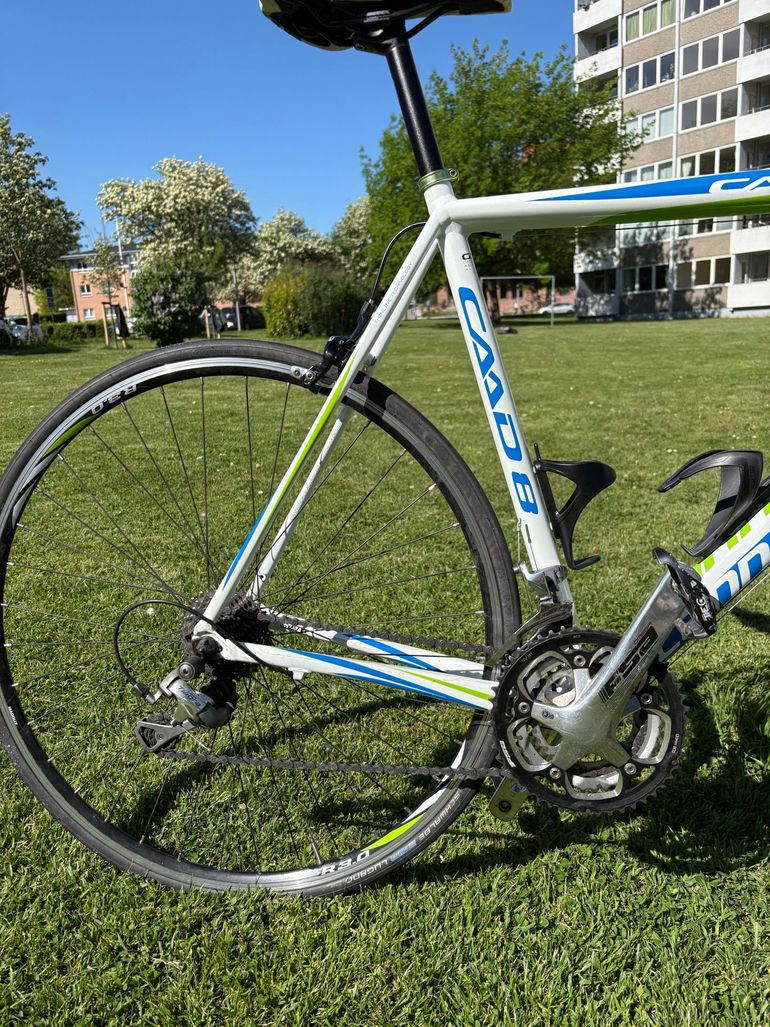 Used Cannondale Caad Shimano Tiagra 2014 Road & Gravel — image 6 of 10