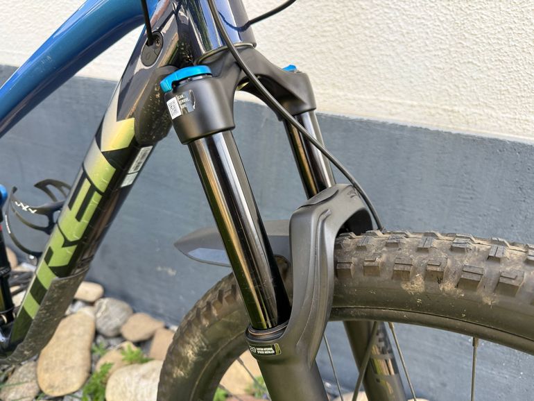 Used Trek Fuel EX 8 Gen 5 2023 2023 Mountainbike, Blau, 29 — image 5 of 9