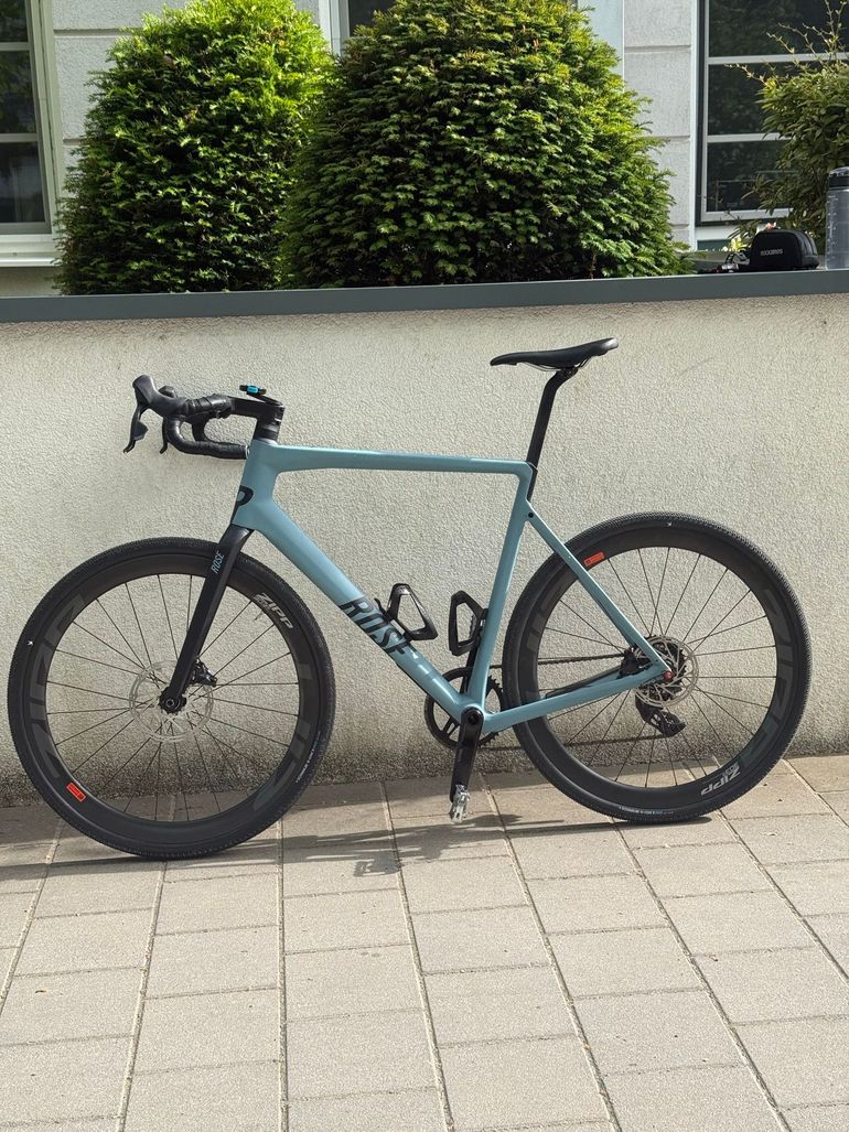 Used Rose Backroad SRAM Rival eTap AXS 2024 Road & Gravel, Blu — image 1 of 3
