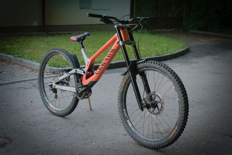 Used Canyon Sender CFR 29 Underdog 2023 2023 Mountainbike, Orange, 29 — image 6 of 10